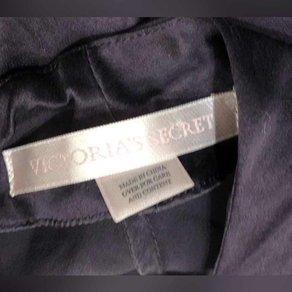 Vintage Victoria’s Secret silk slip dress with adjustable straps - Picture 7 of 8